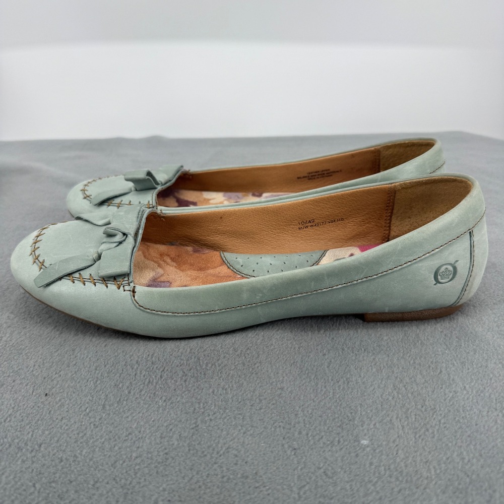Born Womens 10 EU 42 Leather Ballet Flats Sage Green Bow Comfort Shoes Loafer - Picture 3 of 9